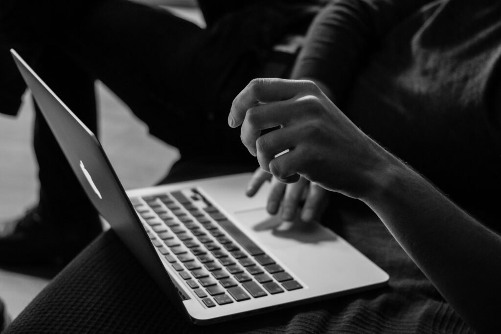 how-to-discover-trending-products-for-dropshipping